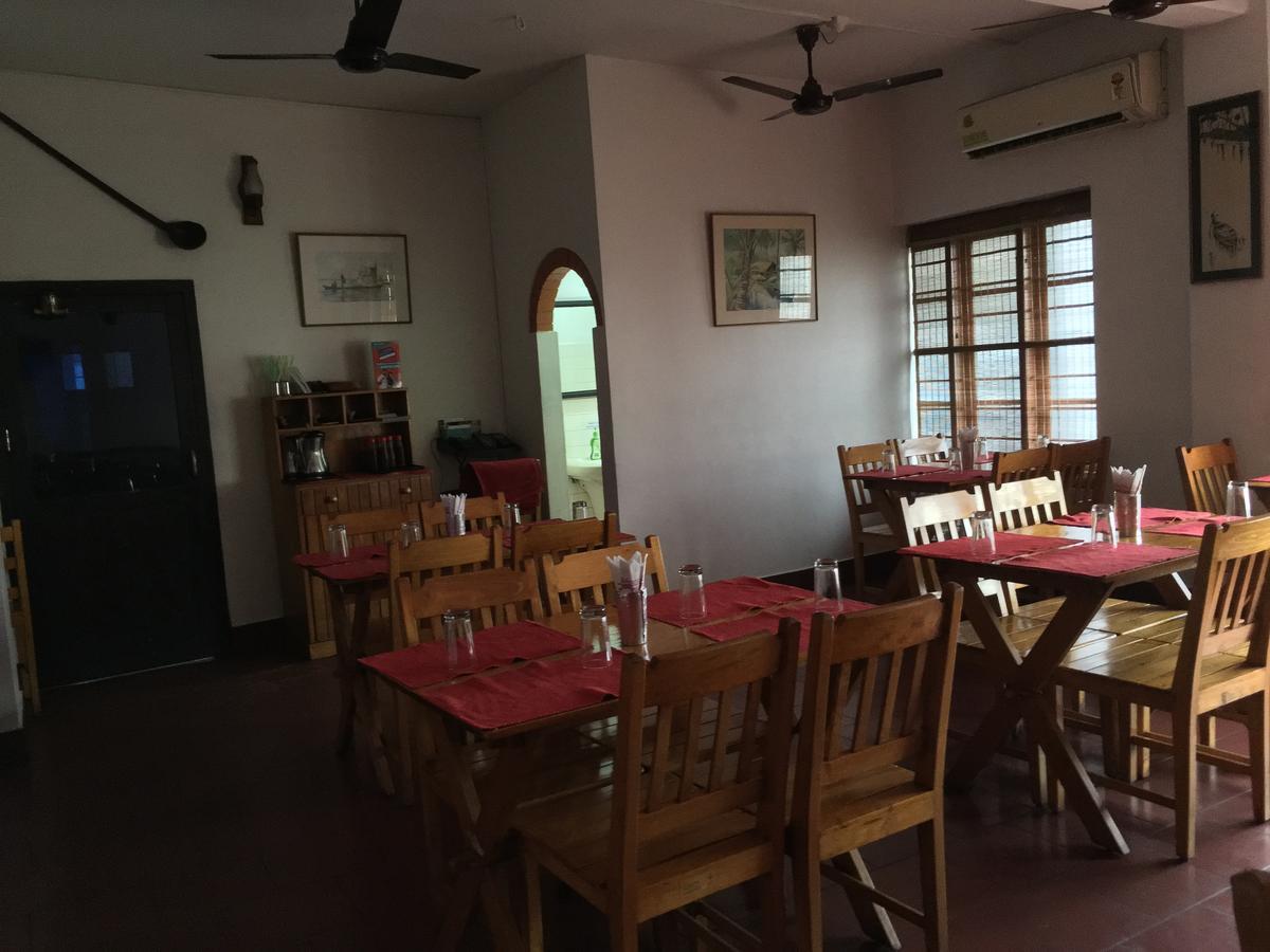 Homestead Hotel Kottayam Extérieur photo